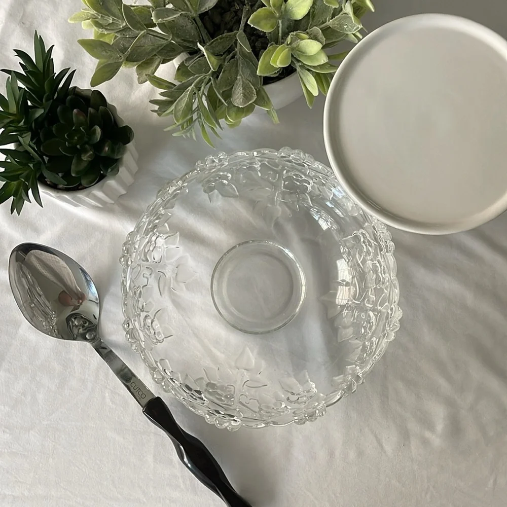 Williams Sonoma Mikasa Crystal 8.75